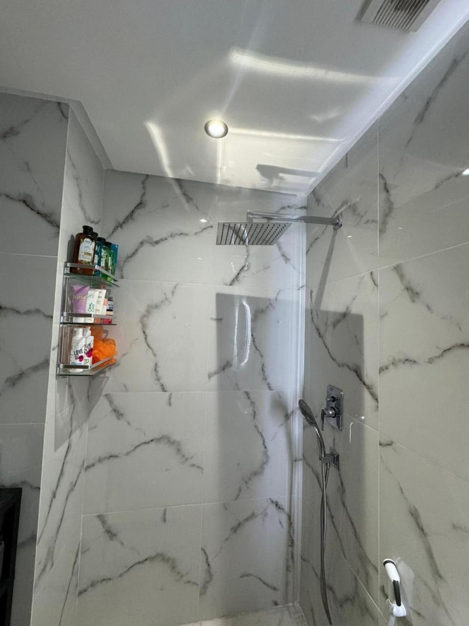Victoriabouskoura Apartment